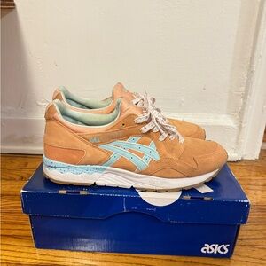 ASICS Gel-Lyte V Size 11